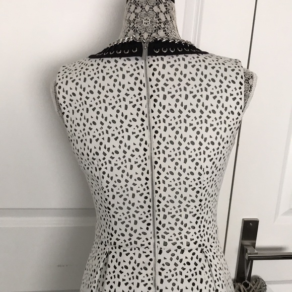 Karl Lagerfeld Dress - Picture 4 of 7